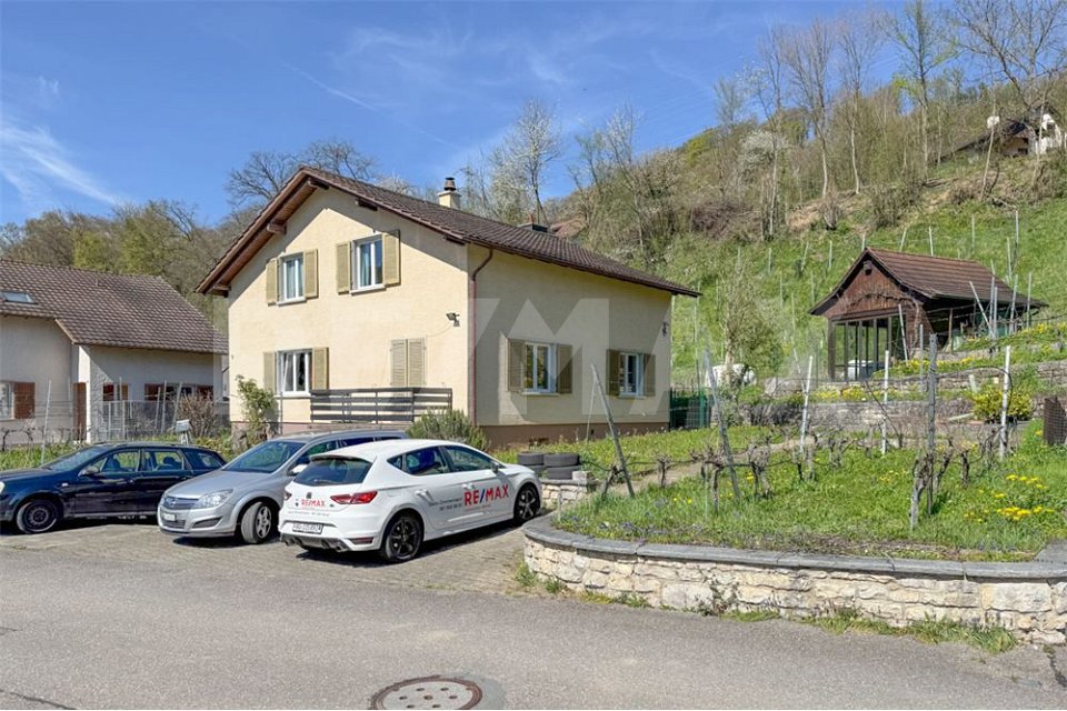 Casa di 6.5 locali in vendita a Obermumpf - immagine 1/13