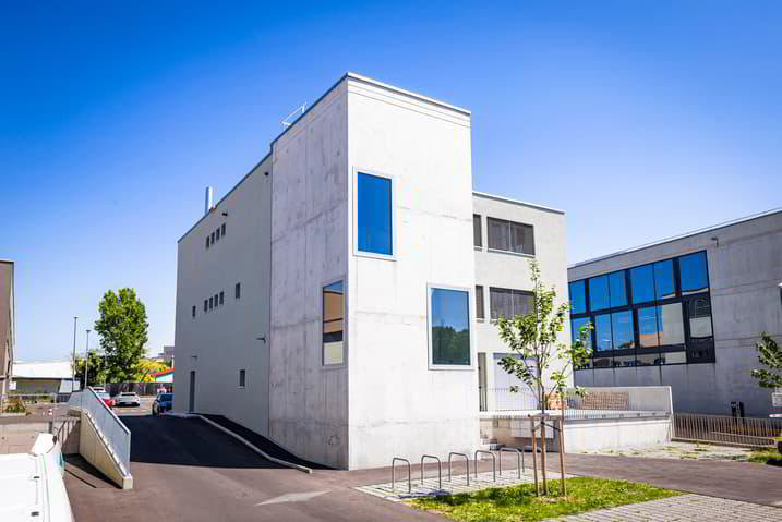 null rooms Office & Commercial for rent in Préverenges - image 1/3