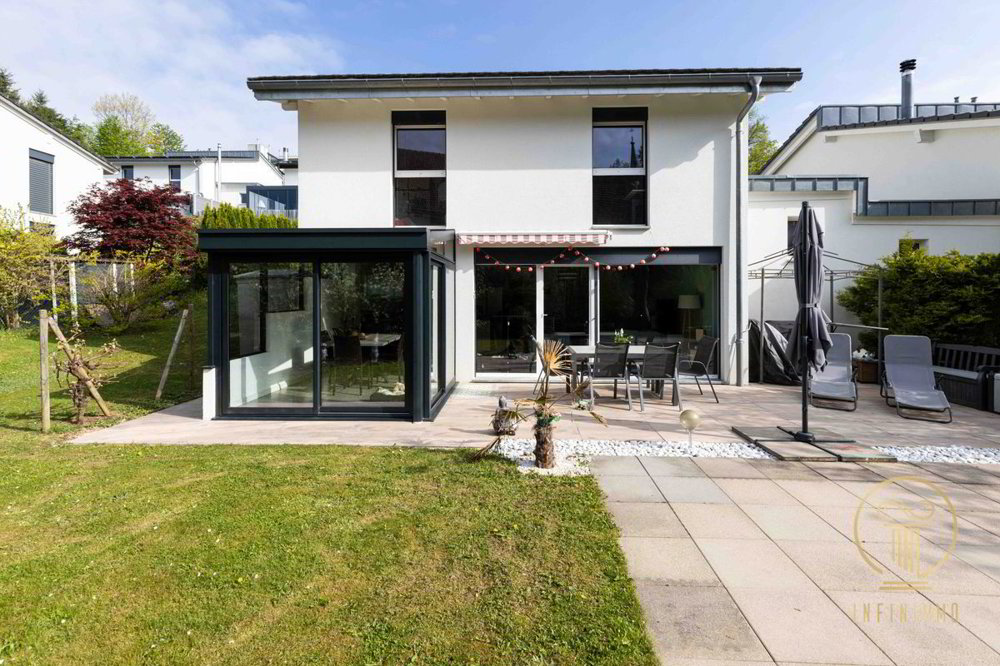 Casa di null locali in vendita a Châtel-St-Denis - immagine 1/13