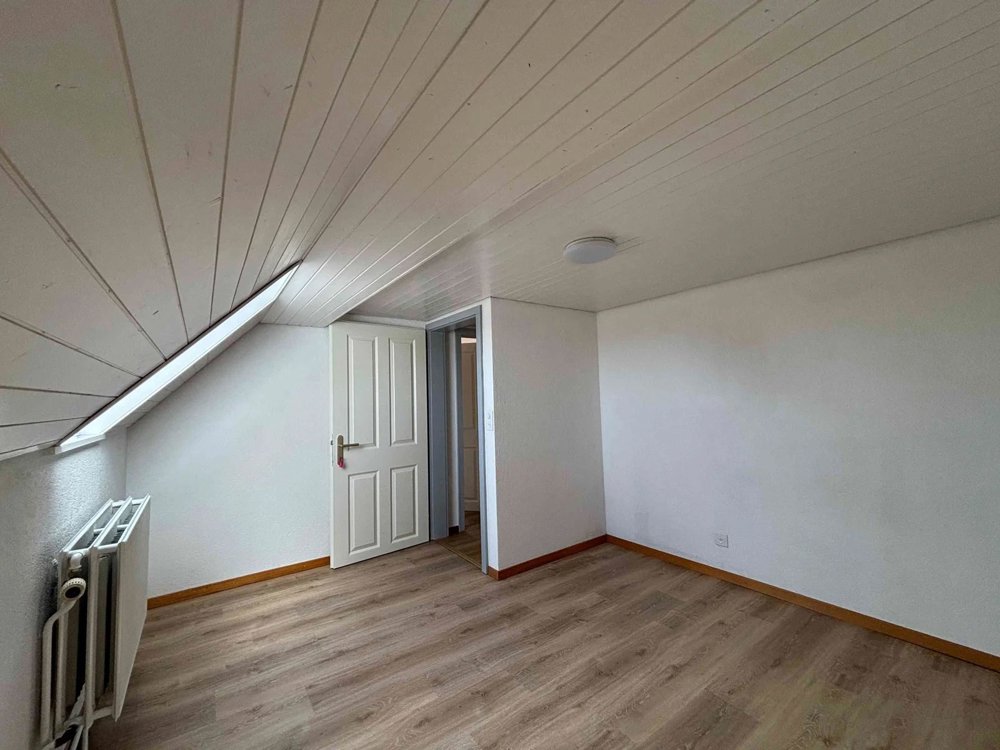 5.5 Zimmer Wohnung zu vermieten in Hefenhofen - Bild 1/12