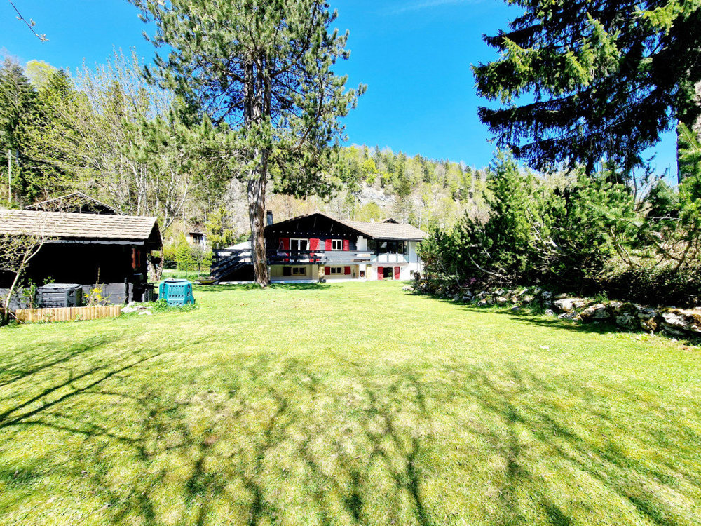 5.5 Zimmer Haus zum verkaufen in St-Cergue - Bild 1/13