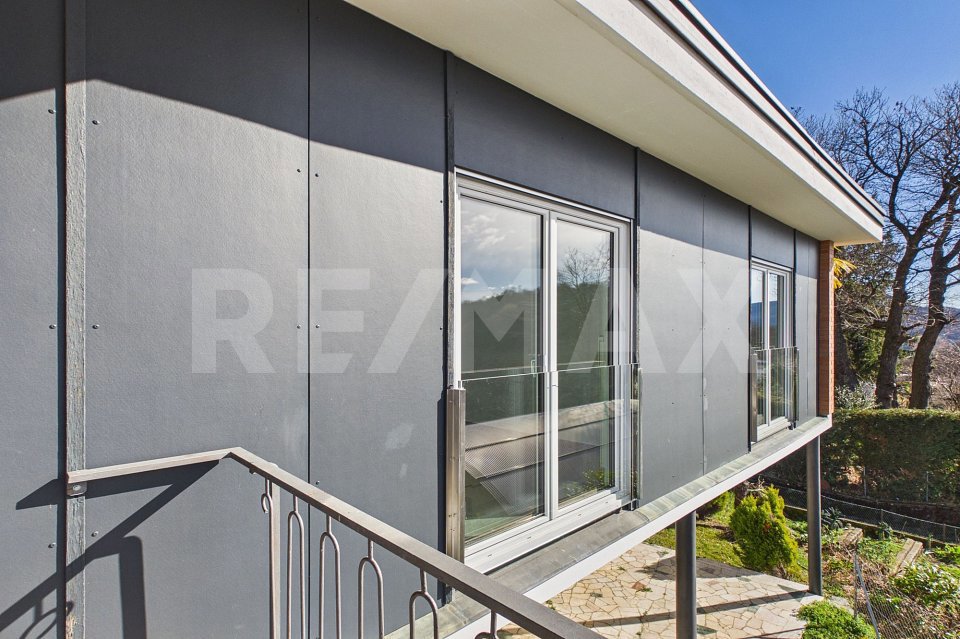 Casa di 5 locali in vendita a Breganzona - immagine 1/13
