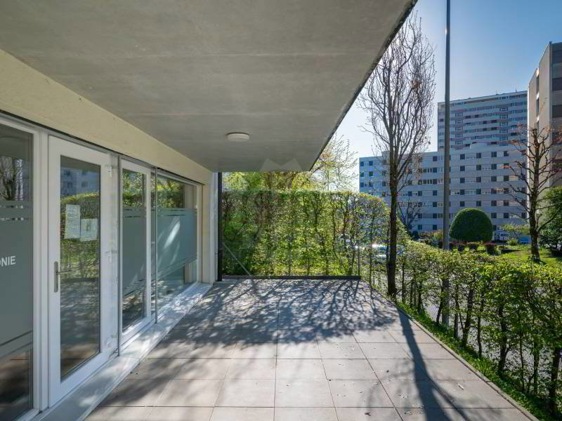6 rooms Office & Commercial to buy in Morges - image 1/11