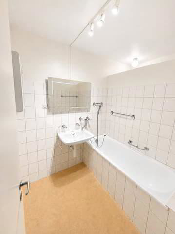 4.5 Zimmer Wohnung zu vermieten in La Chaux-de-Fonds - Bild 1/12