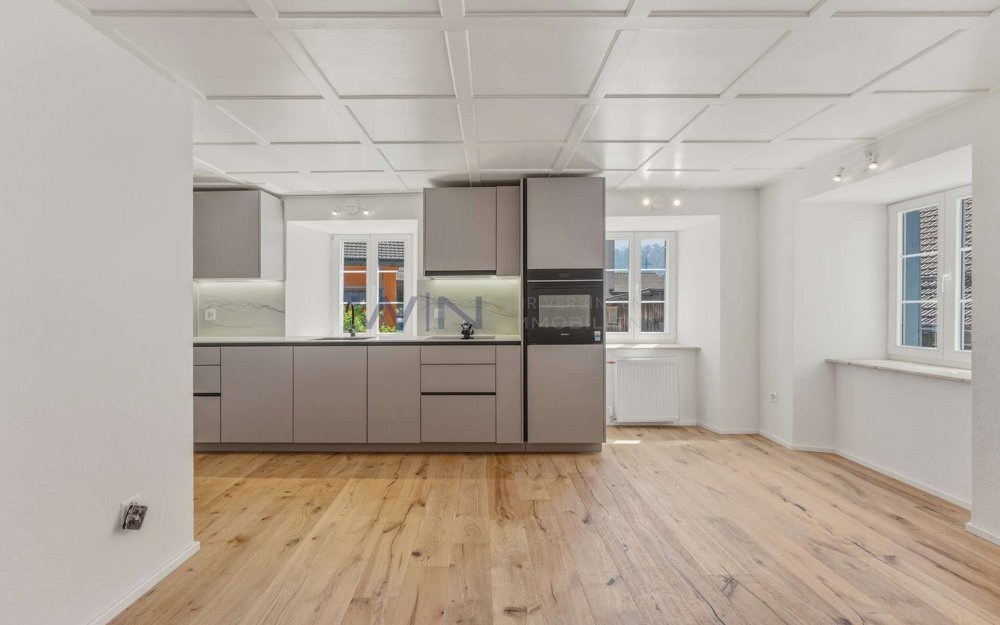 6 Zimmer Haus zum verkaufen in Tumegl/Tomils - Bild 1/11
