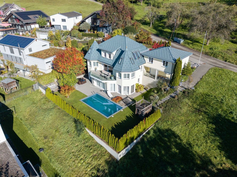6 Zimmer Haus zum verkaufen in Hüttwilen - Bild 1/2