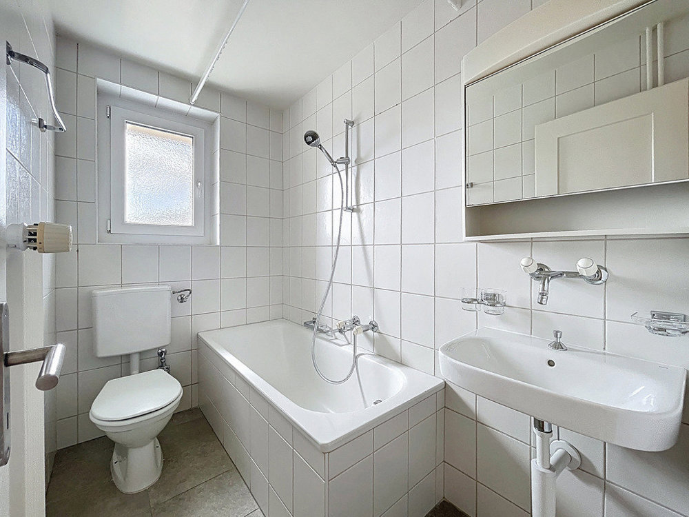 Appartement 3 pièces à louer à La Chaux-de-Fonds - image 1/11
