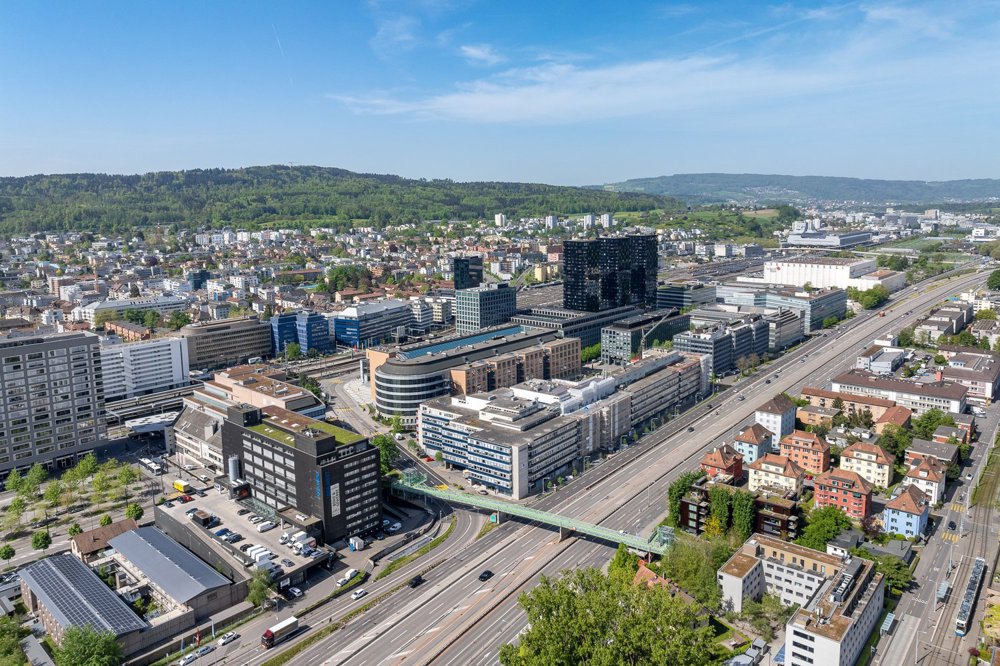 Bureau & Commerce null pièces à louer à Zürich - image 1/13