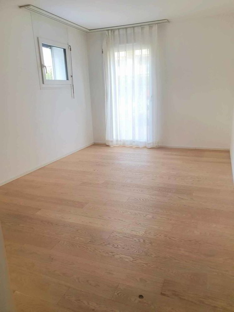 4 Zimmer Wohnung zu vermieten in Gland - Bild 1/5