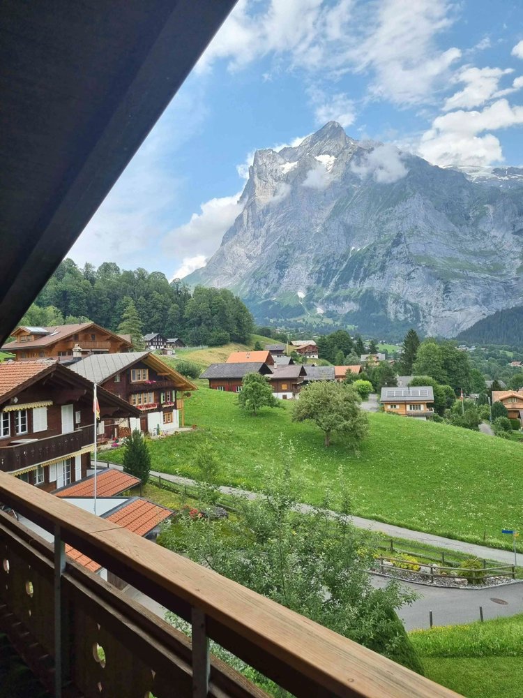 Appartamento di 3.5 locali in affitto a Grindelwald - immagine 1/10