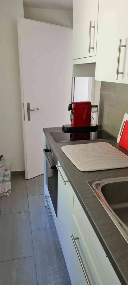 1 Zimmer Büro zu vermieten in Wädenswil - Bild 1/2