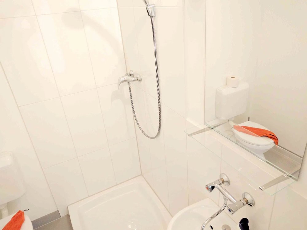 1 Zimmer Büro zu vermieten in Lausen - Bild 1/5