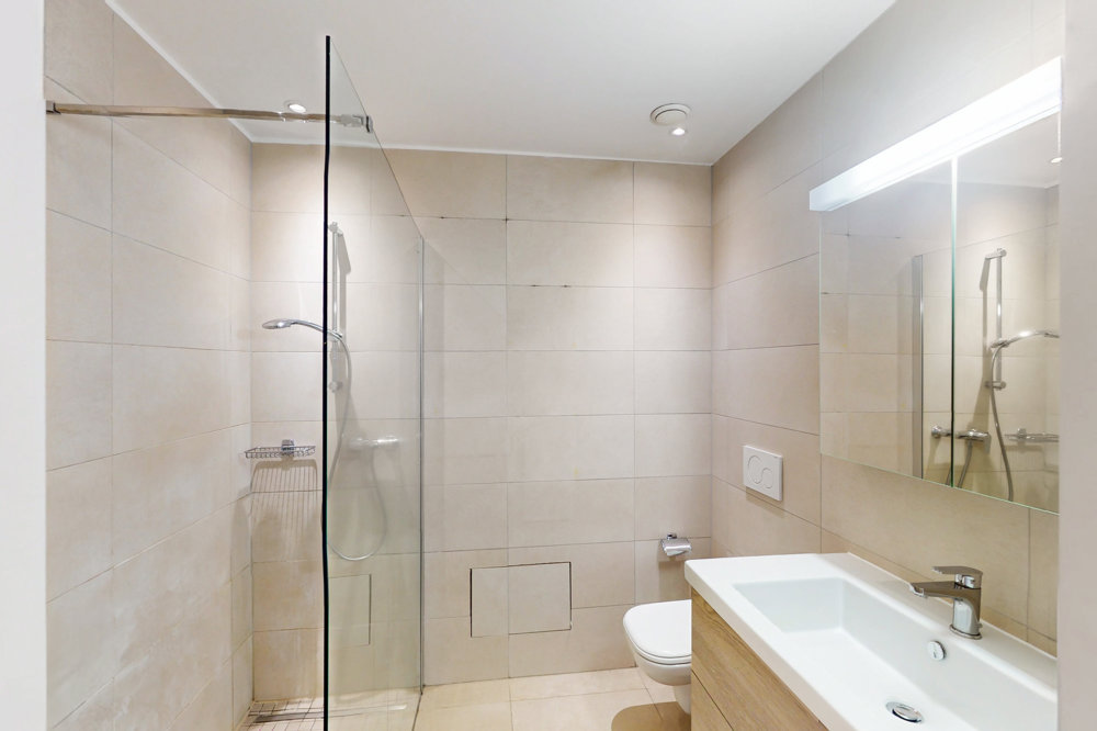 Appartement 2 pièces à louer à Lugano - image 1/8