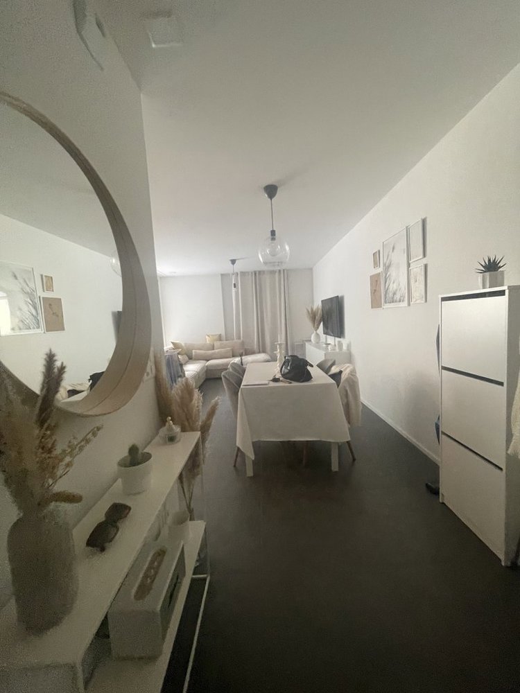 Appartamento di 2 locali in affitto a Aigle - immagine 1/8