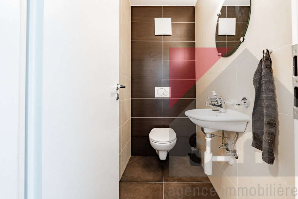 5 rooms Apartment to buy in Bulle - image 1/13