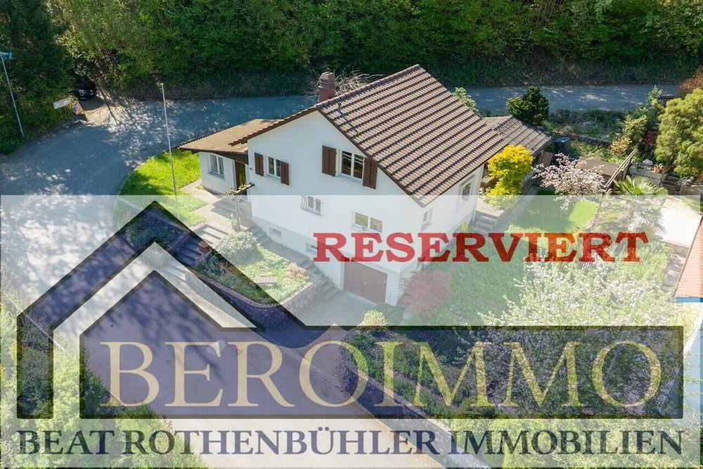 Casa di 4.5 locali in vendita a Teufenthal AG - immagine 1/1