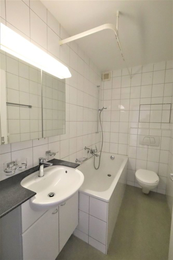 3 rooms Apartment for rent in Pratteln - image 1/7