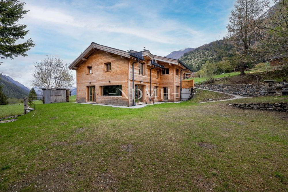 Casa di 5.5 locali in vendita a La Fouly VS - immagine 1/16