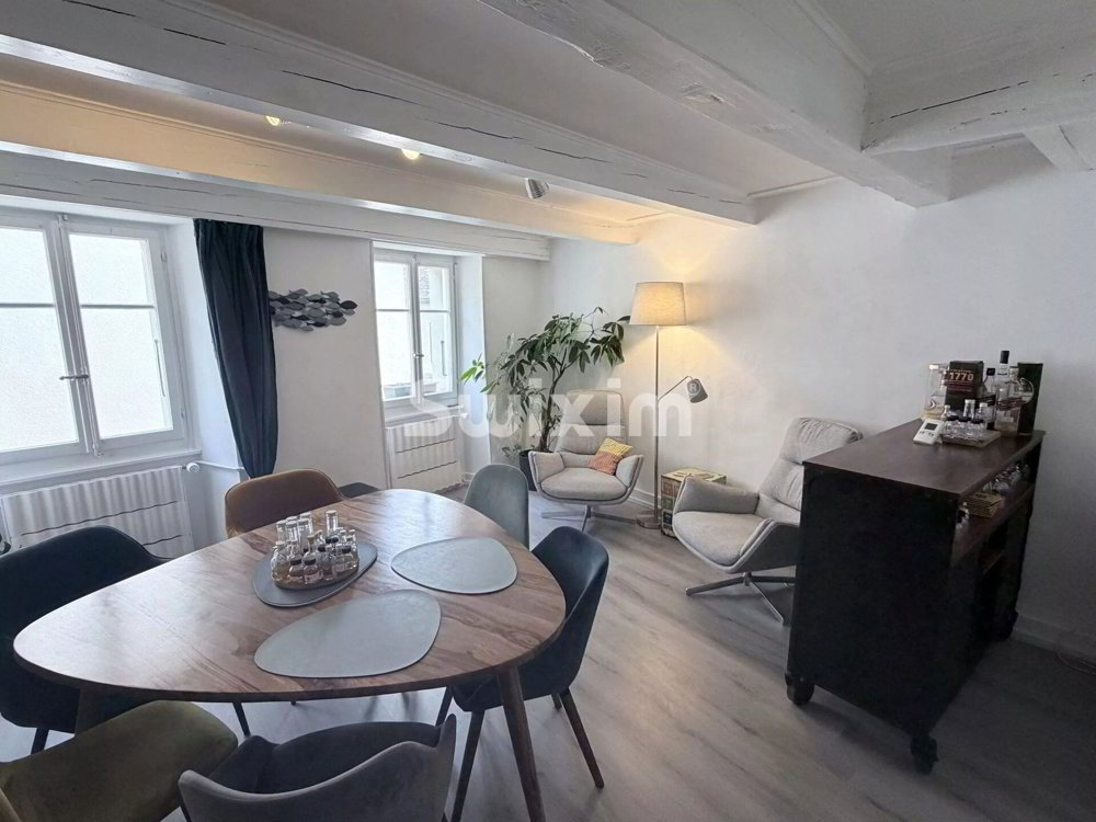 4 rooms Apartment to buy in Rolle - image 1/2