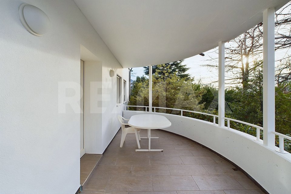 Maison 5 pièces à acheter à Lugano - image 1/13