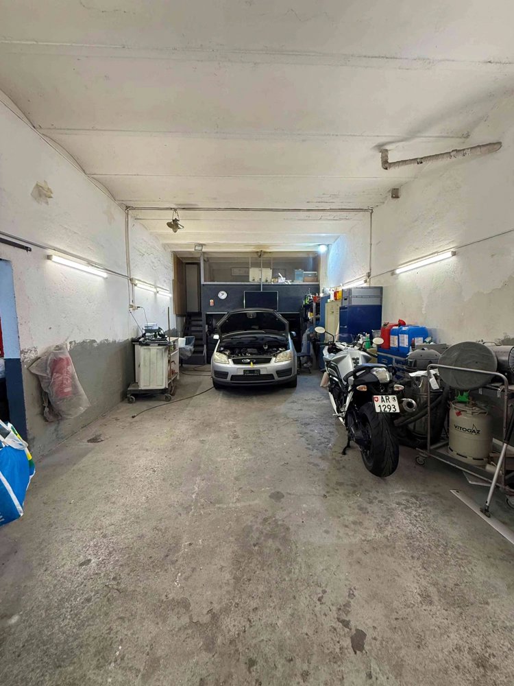 Ufficio & Commercio di 2 locali in affitto a Saint-Gall - immagine 1/4