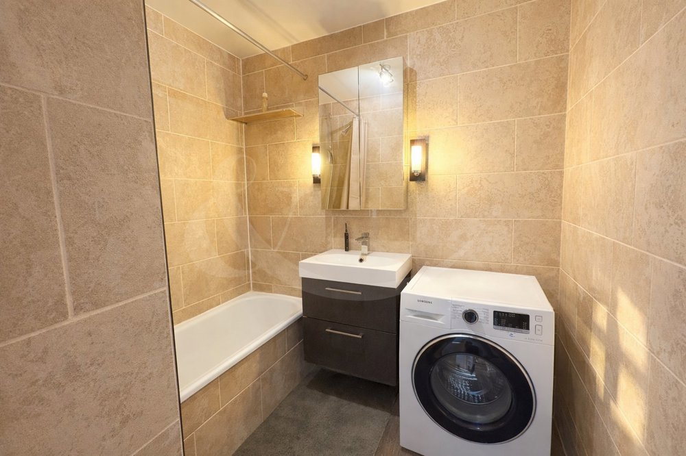 4 Zimmer Wohnung zum verkaufen in Genf - Bild 1/6