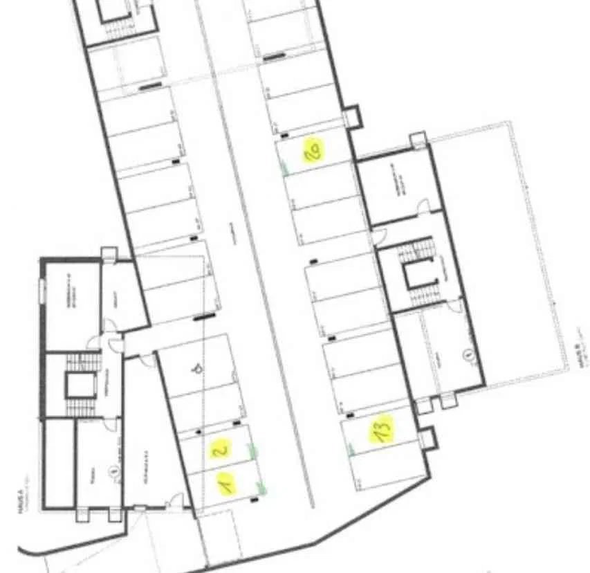 null Zimmer Parkplatz, Garage zu vermieten in Trimmis - Bild 1/1