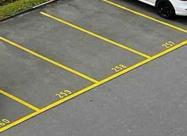 Parking, garage null pièces à louer à Oberuzwil - image 1/1