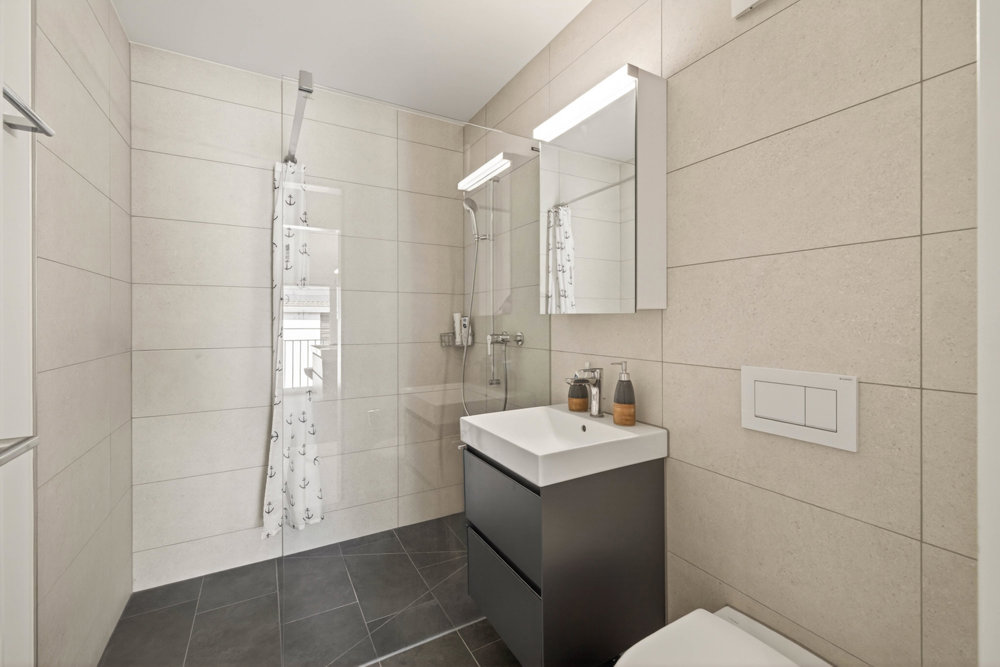 4 Zimmer Wohnung zum verkaufen in Niederweningen - Bild 1/13