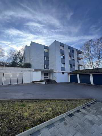 4 rooms Apartment for rent in Kerzers - image 1/8