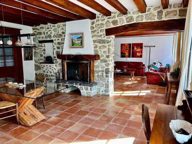 Maison 8.5 pièces à acheter à La Rippe - image 1/7