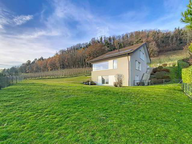 7.5 rooms House for rent in Bougy-Villars - image 1/12