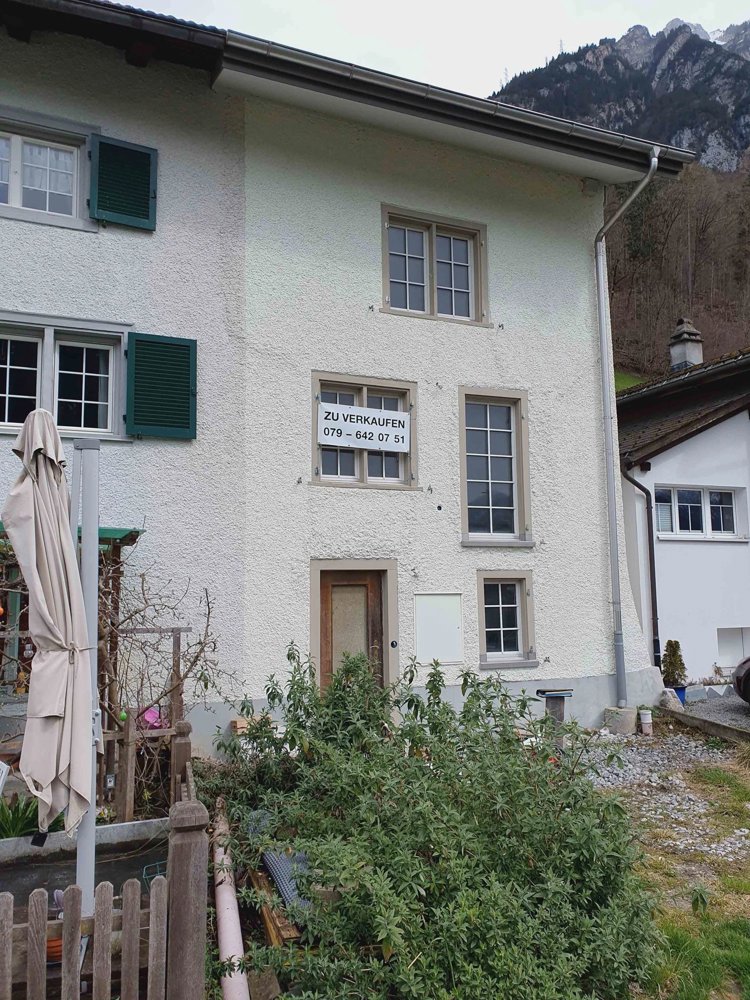 5.5 Zimmer Haus zum verkaufen in Ennenda - Bild 1/6