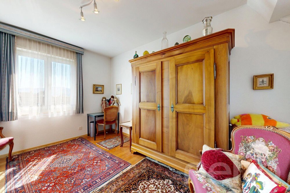 5.5 rooms House to buy in Zürich - image 1/12