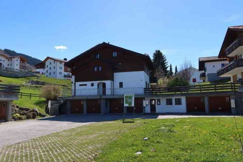 1.5 Zimmer Wohnung zu vermieten in Obersaxen - Bild 1/10