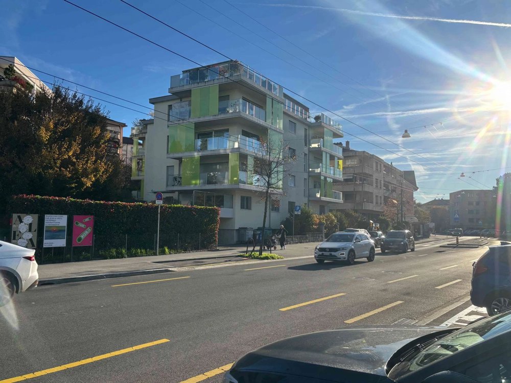 Parcheggio, garage di null locali in affitto a Lausanne - immagine 1/3