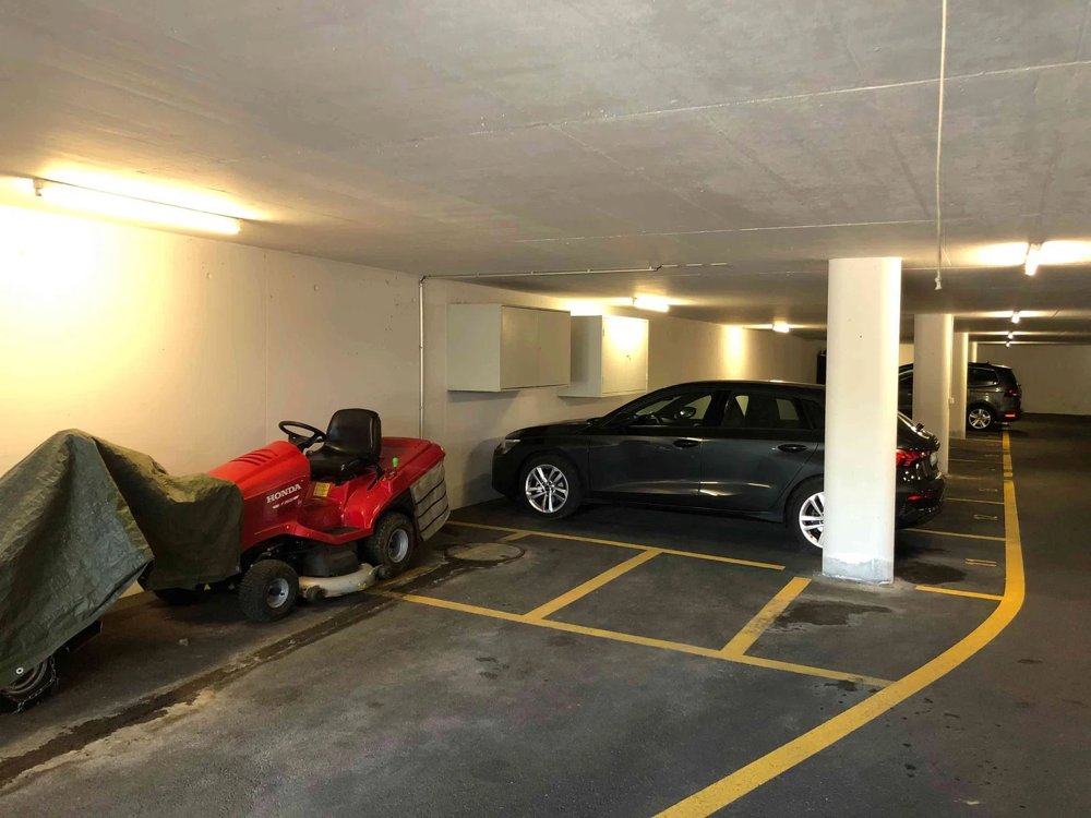 Parcheggio, garage di null locali in affitto a Oeschenbach - immagine 1/1