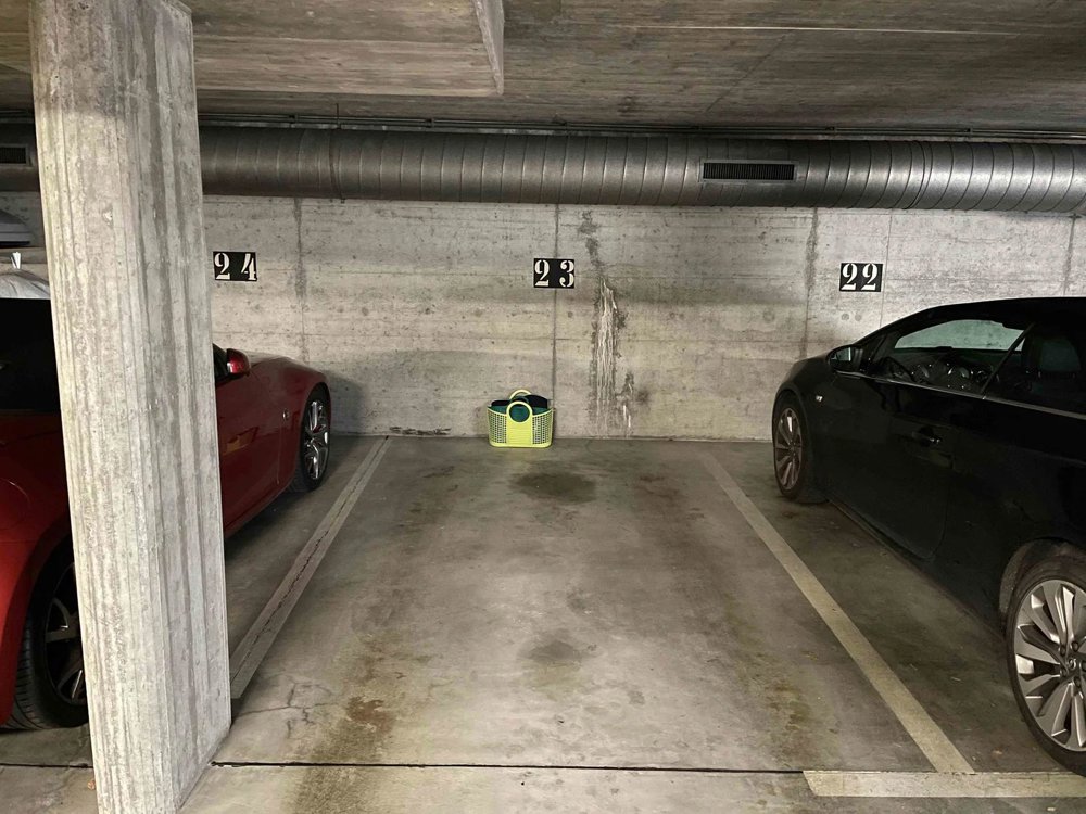 null rooms Car park, garage for rent in Reinach BL - image 1/3