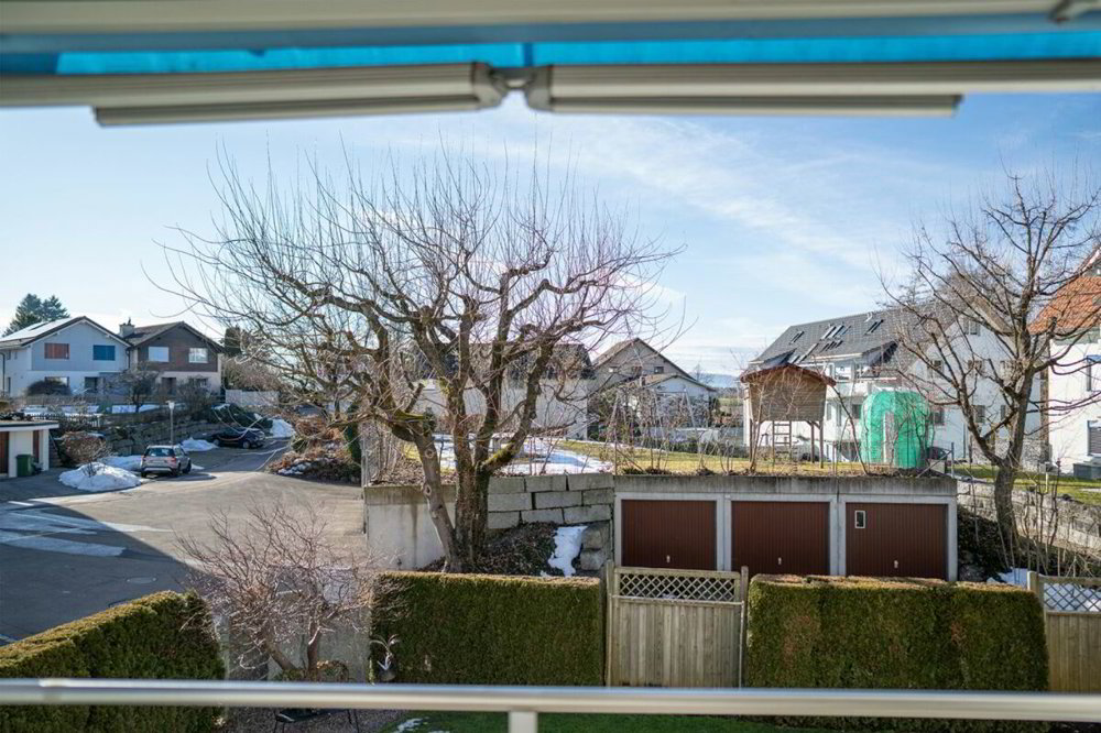 4 rooms Apartment to buy in Hinwil - image 1/13