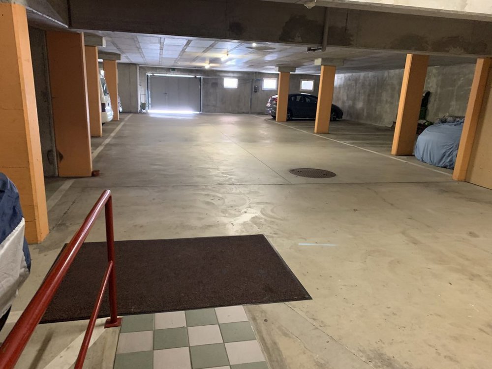 null Zimmer Parkplatz, Garage zu vermieten in Forel (Lavaux) - Bild 1/1