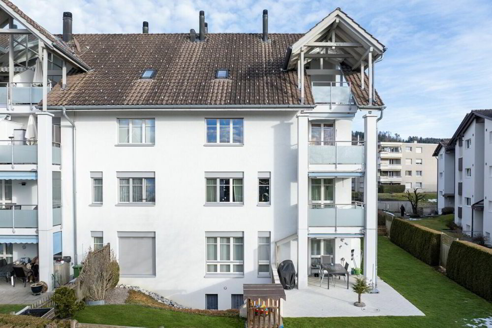 4.5 rooms Apartment to buy in Hinwil - image 1/14