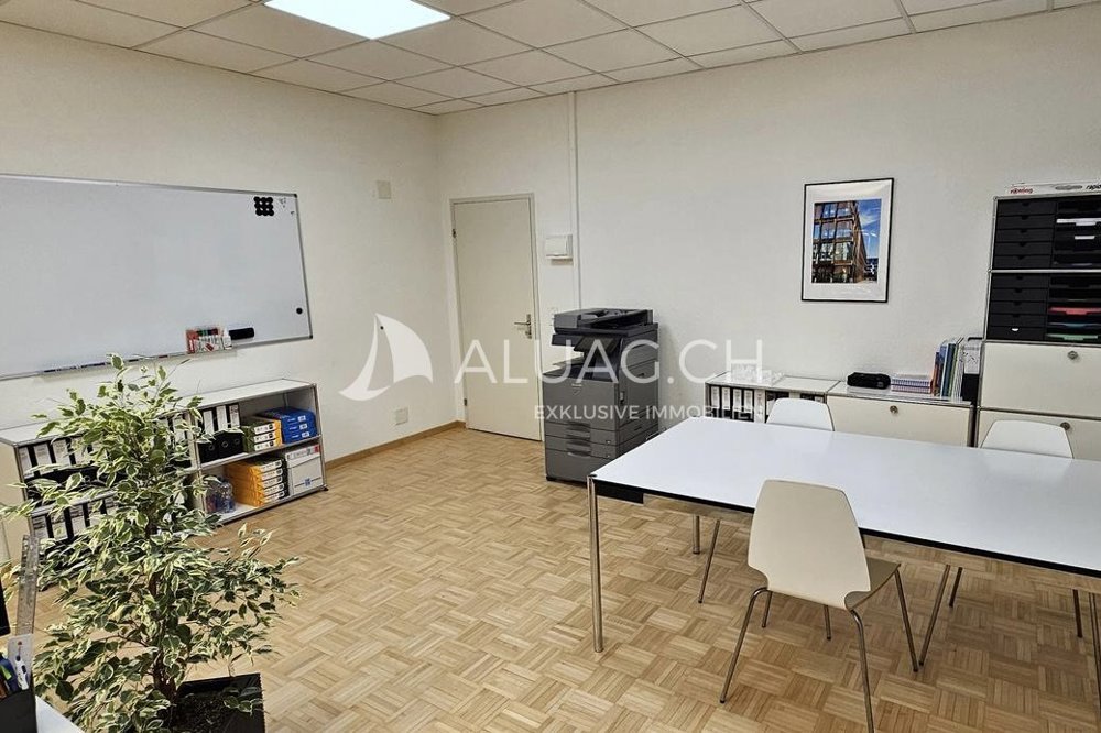 1 Zimmer Büro zu vermieten in Lucerne - Bild 1/7