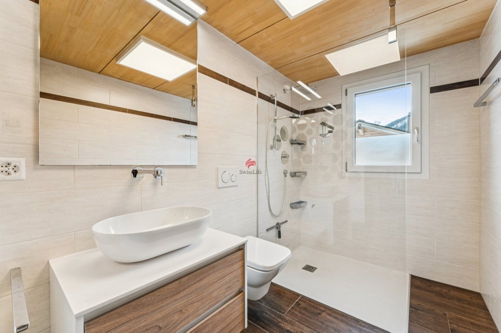6 Zimmer Wohnung zum verkaufen in Ulrichen - Bild 1/5