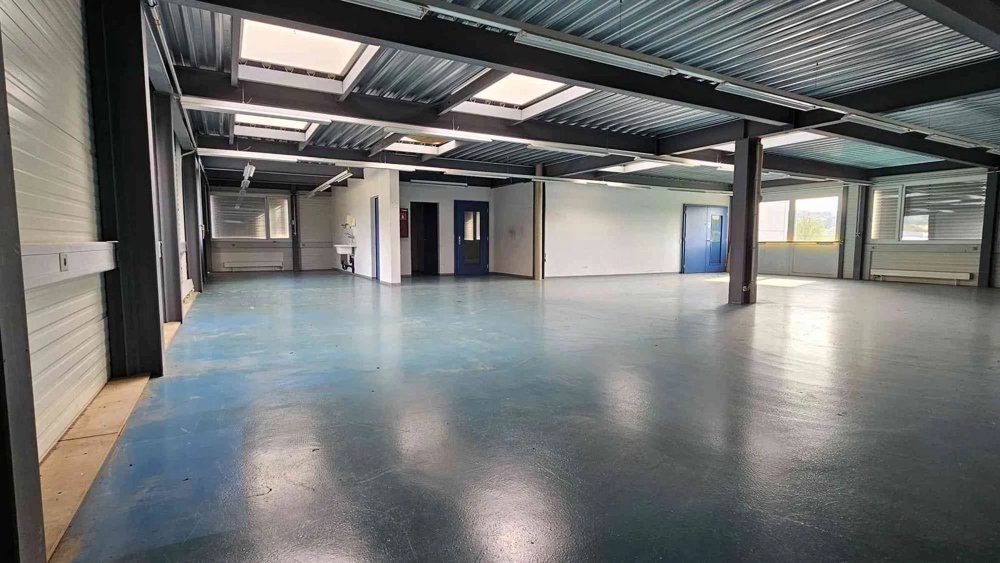 Ufficio & Commercio di 4 locali in affitto a Ipsach - immagine 1/5