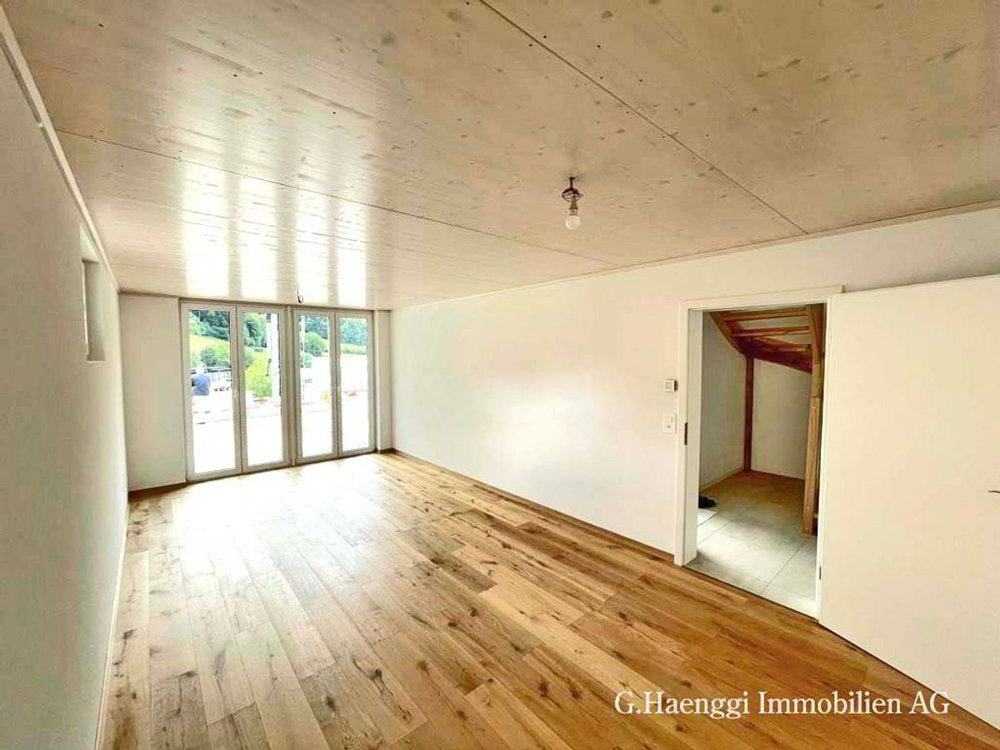 Maison 7 pièces à acheter à Läufelfingen - image 1/13