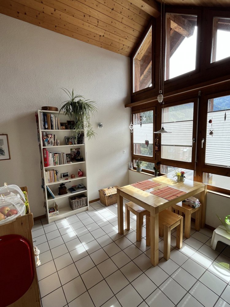 Appartamento di 3 locali in affitto a Meiringen - immagine 1/13