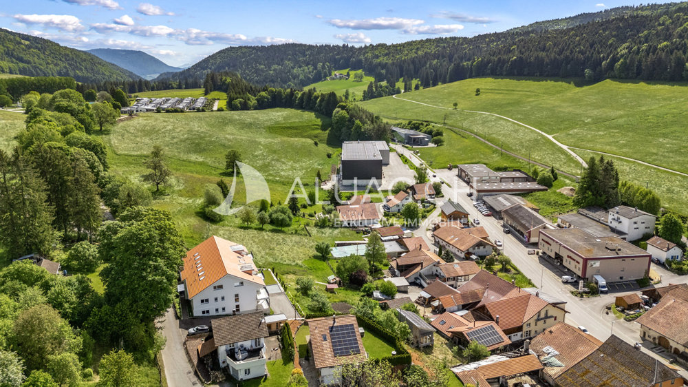 Maison null pièces à acheter à Tramelan - image 1/17