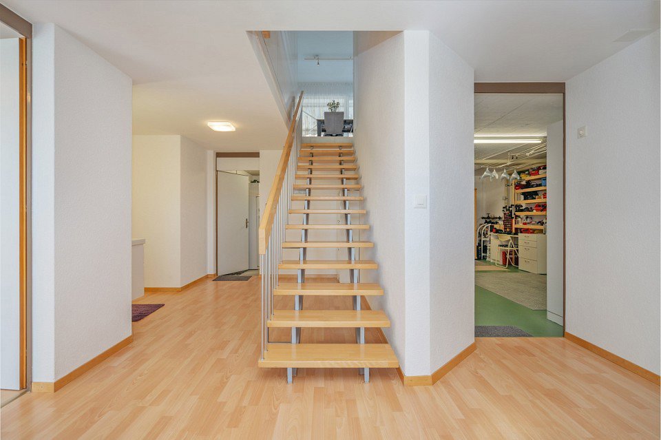 6.5 Zimmer Haus zum verkaufen in Oberlunkhofen - Bild 1/13