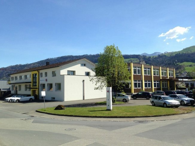 Ufficio & Commercio di null locali in affitto a Malters - immagine 1/1