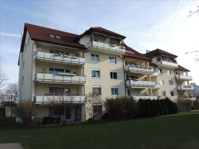 3 rooms Apartment for rent in Volketswil - image 1/1